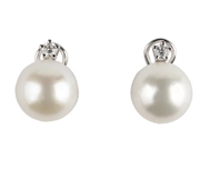 Platinum Earings with Diamonds and Pearls